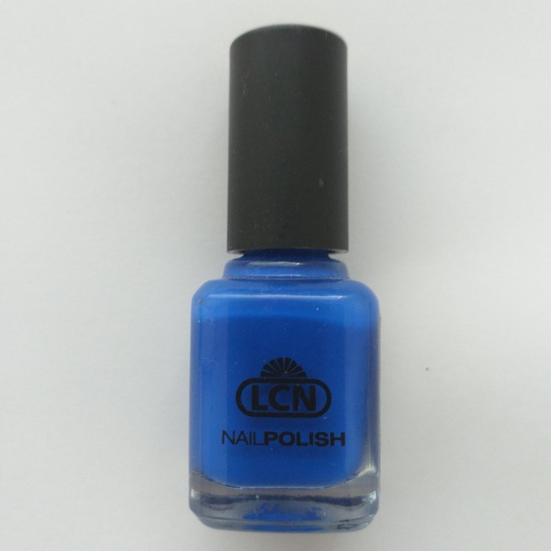 Smalto colore LCN 8 ml ocean blue.